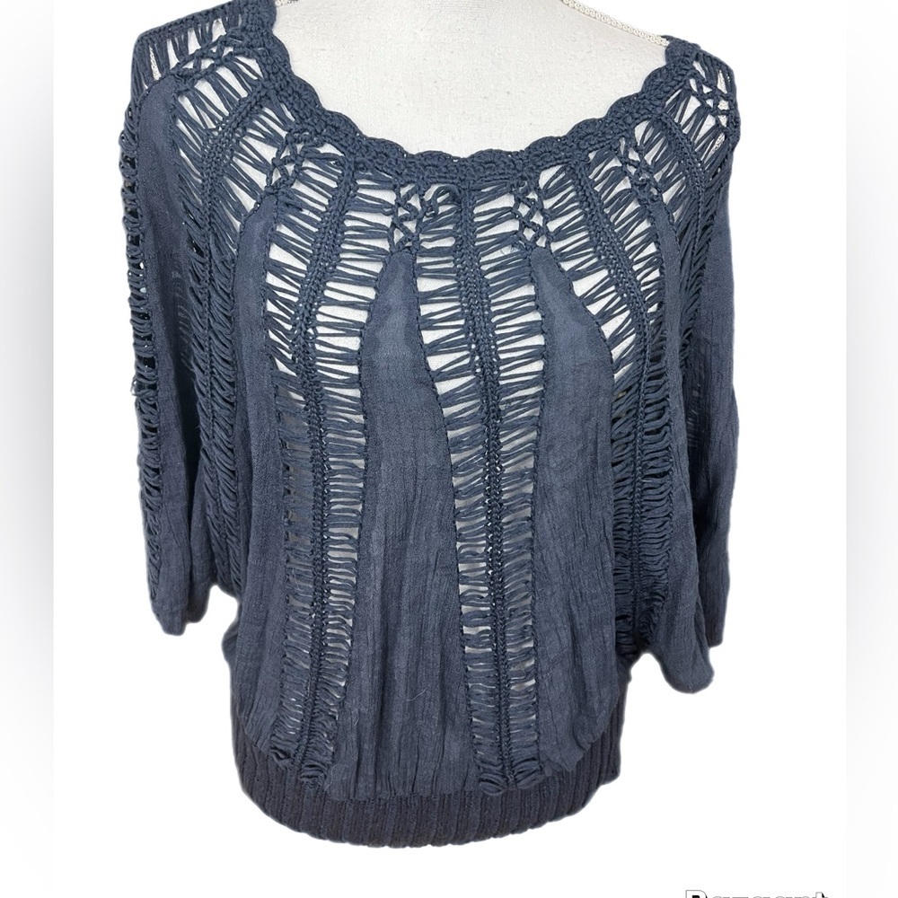 Tiny Navy Blue Top Size Small Banded Waist Rayon Polyester